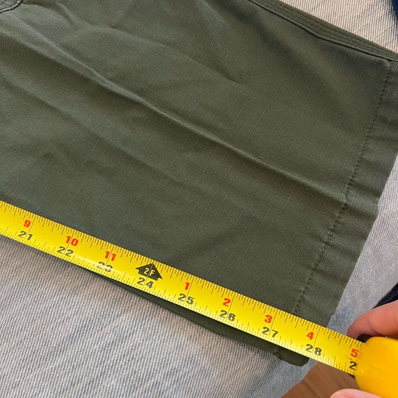 5.11 Tactical Series Army Green Cargo Pants Medium Waist Adjustable (31.5-35) - Picture 7 of 8